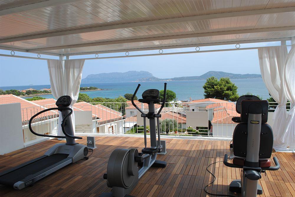 The Pelican Beach Resort & Spa - Adults Only Olbia Esterno foto