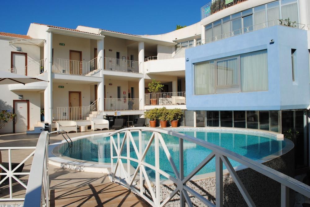The Pelican Beach Resort & Spa - Adults Only Olbia Esterno foto